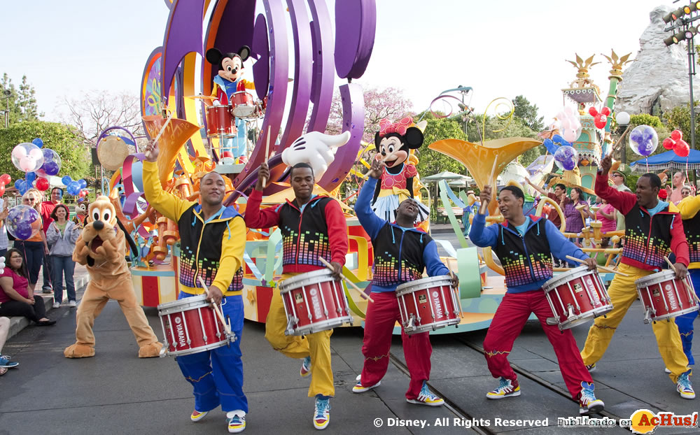 Imagen de Disneyland California  Mickeys Soundsational Parade