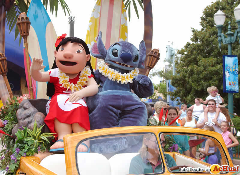 Imagen de Disney Hollywood Studios  Disney Stars and Motor Cars parade