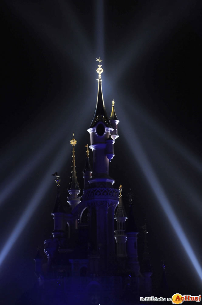 Imagen de Disneyland Paris  Castillo noche