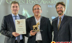 Sendaviva recibe el premio internacional ‘The Golden Pony Awards 2024’ por contribuir al desarrollo turístico y económico de la zona